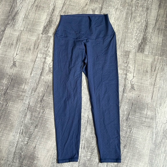 SHEFIT Boss Leggings - Picture 2 of 12